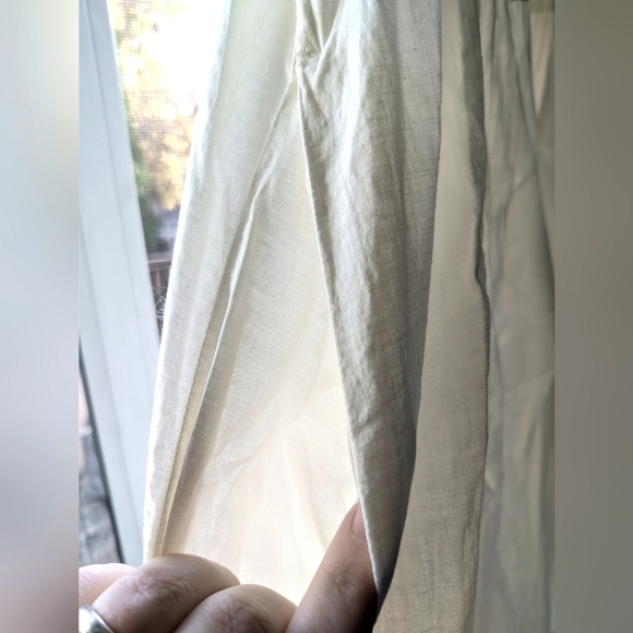 NWT Beautiful Off-white Embroidered Dress with Pockets - Picture 3 of 9